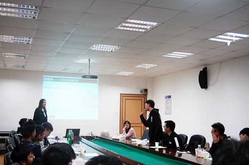 5bfba51c5b336.jpg 谢娇娇.jpg