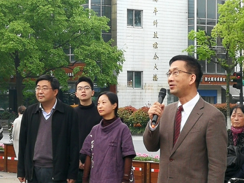 5cb577c97797f.jpg 4.jpg